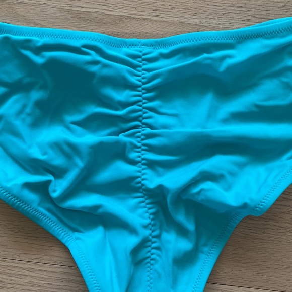 NWOT Victoria’s Secret Ruched Bum bikini swim bottoms - Picture 3 of 5